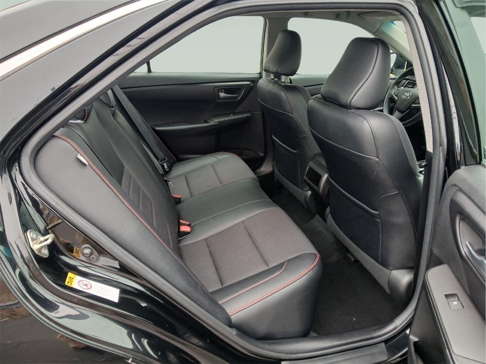 2017 Toyota CAMRY SE SEDAN