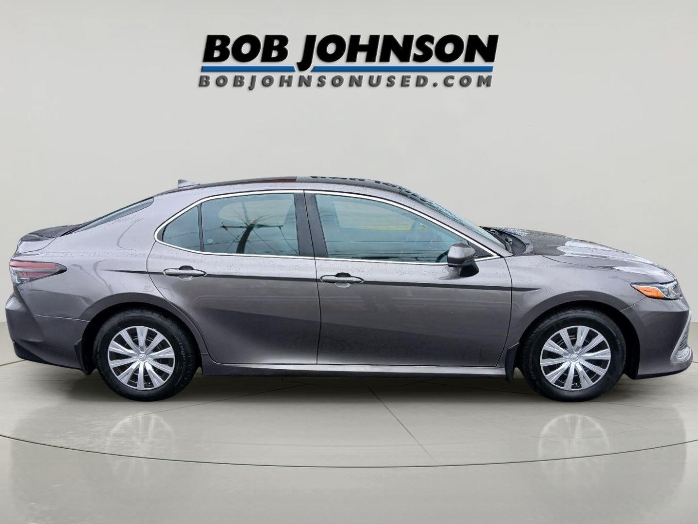 2022 Toyota CAMRY Hybrid LE