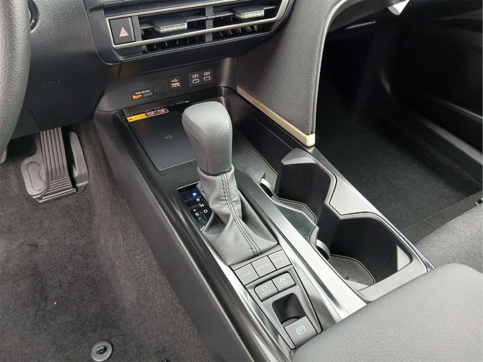 2026 Toyota Camry SEDAN