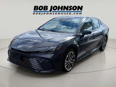 2025 Toyota CAMRY XLE