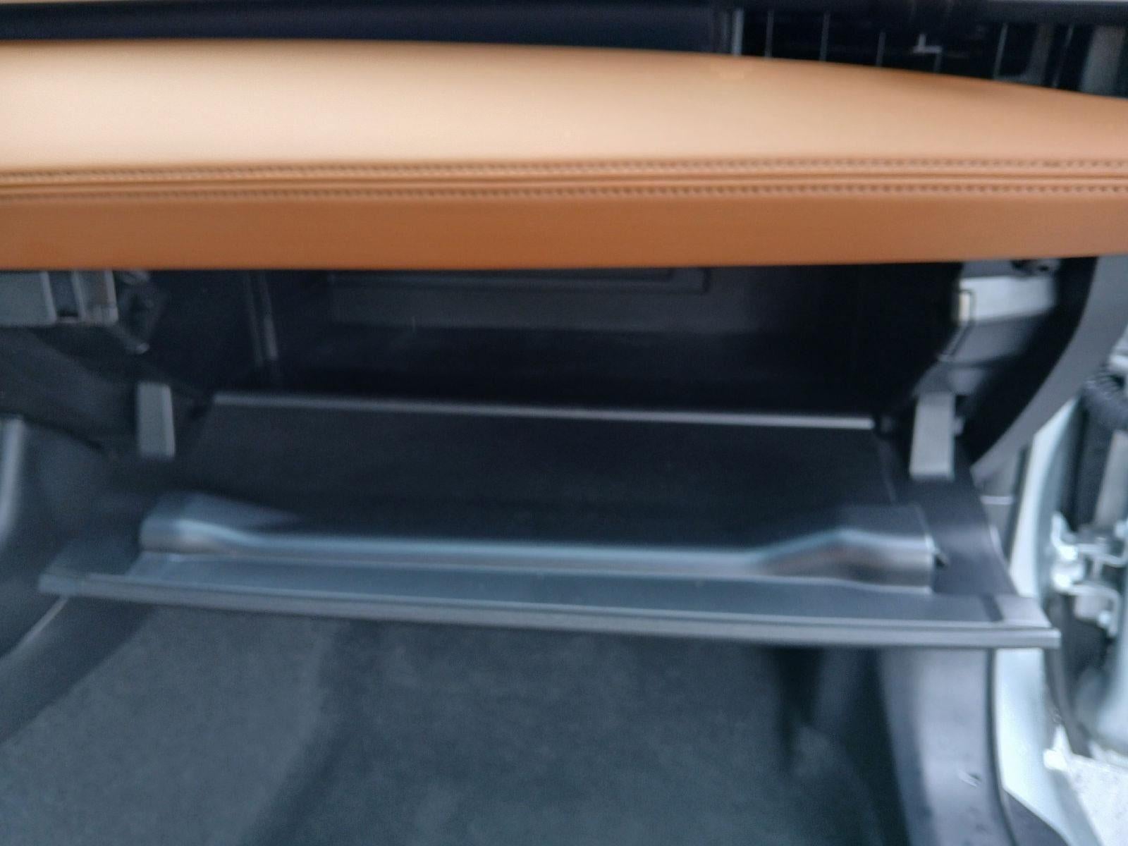 2022 Toyota AVALON Limited