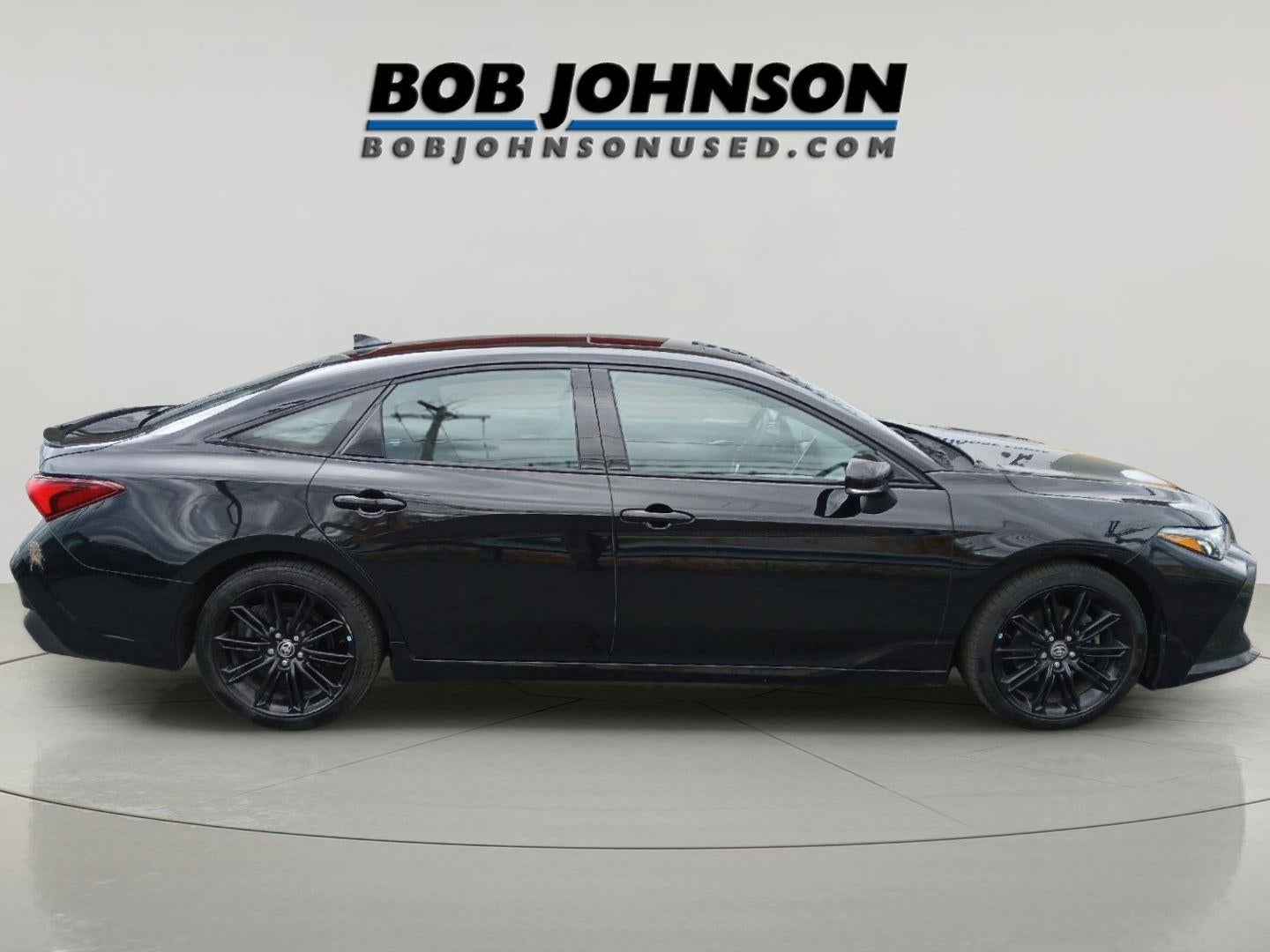 2022 Toyota AVALON HYBRID XSE Nightshade