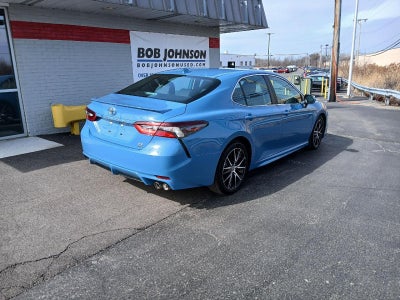 2024 Toyota CAMRY SE