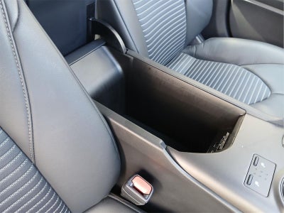 2024 Toyota Camry SE AUTO AWD