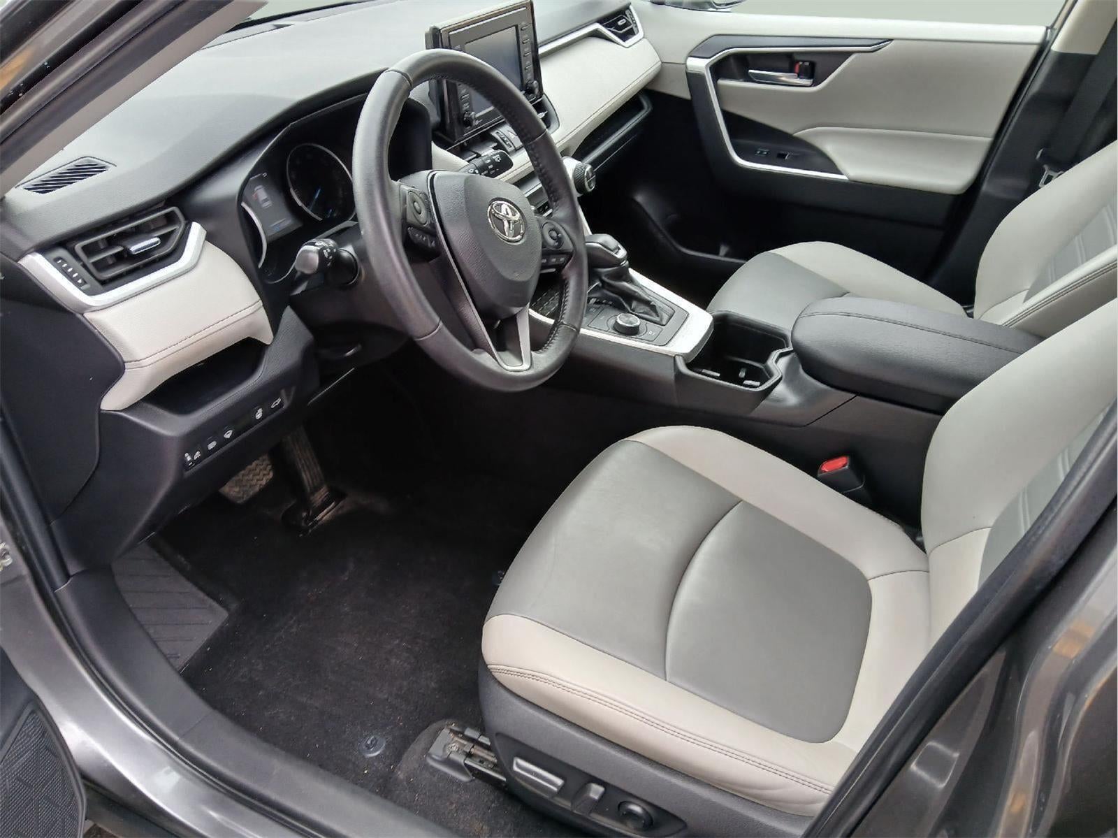 2022 Toyota Rav4 Hybrid XLE Premium
