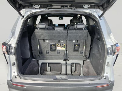 2025 Toyota Sienna Woodland Edition