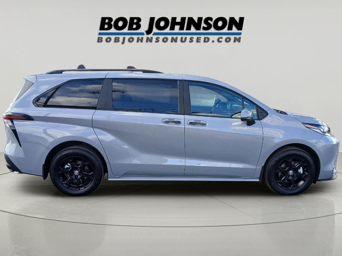 2025 Toyota Sienna Woodland Edition