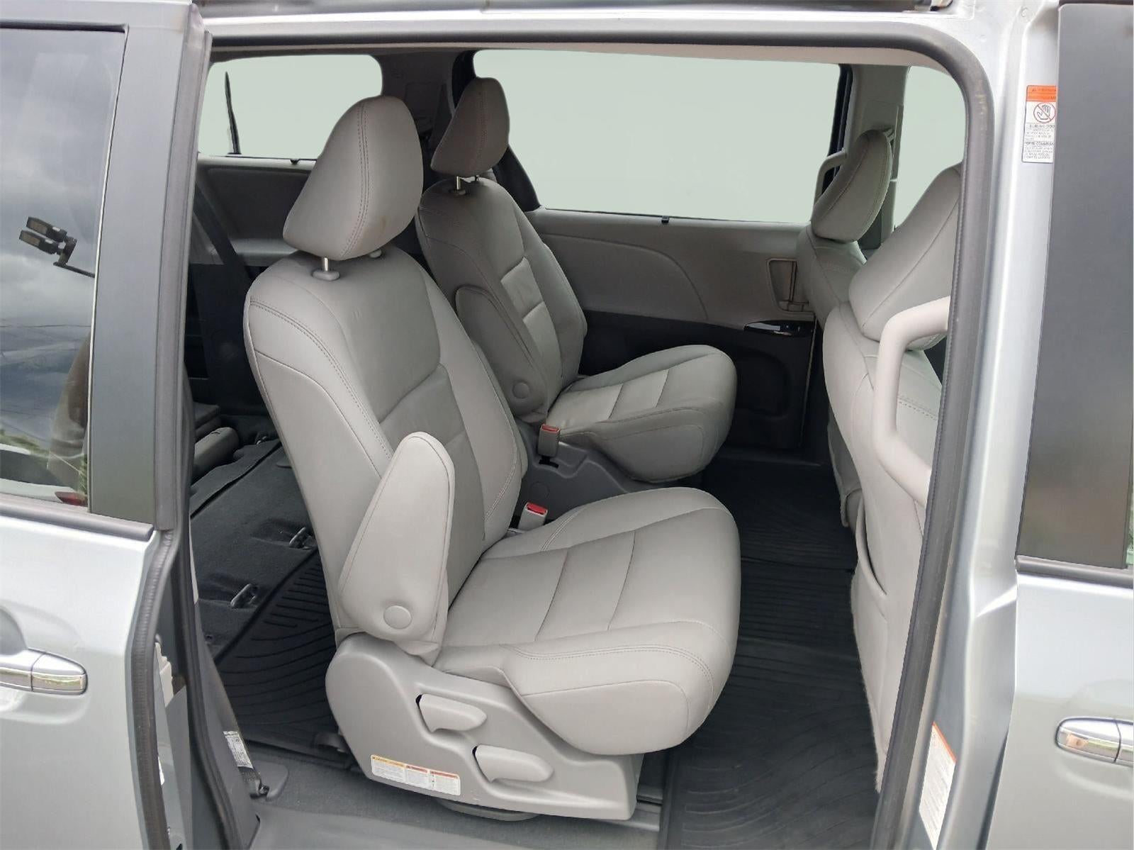 2020 Toyota Sienna XLE 7-Passenger