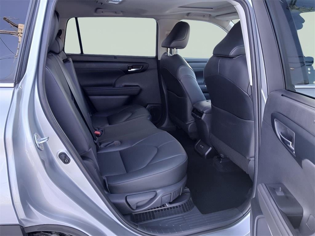 2020 Toyota HIGHLANDER HYBRD XLE