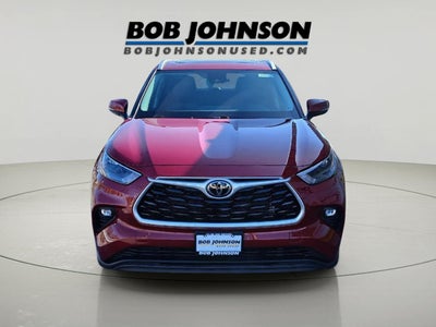 2022 Toyota HIGHLANDER XLE