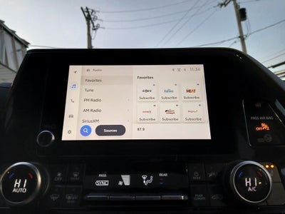 2023 Toyota HIGHLANDER HYBRD XLE