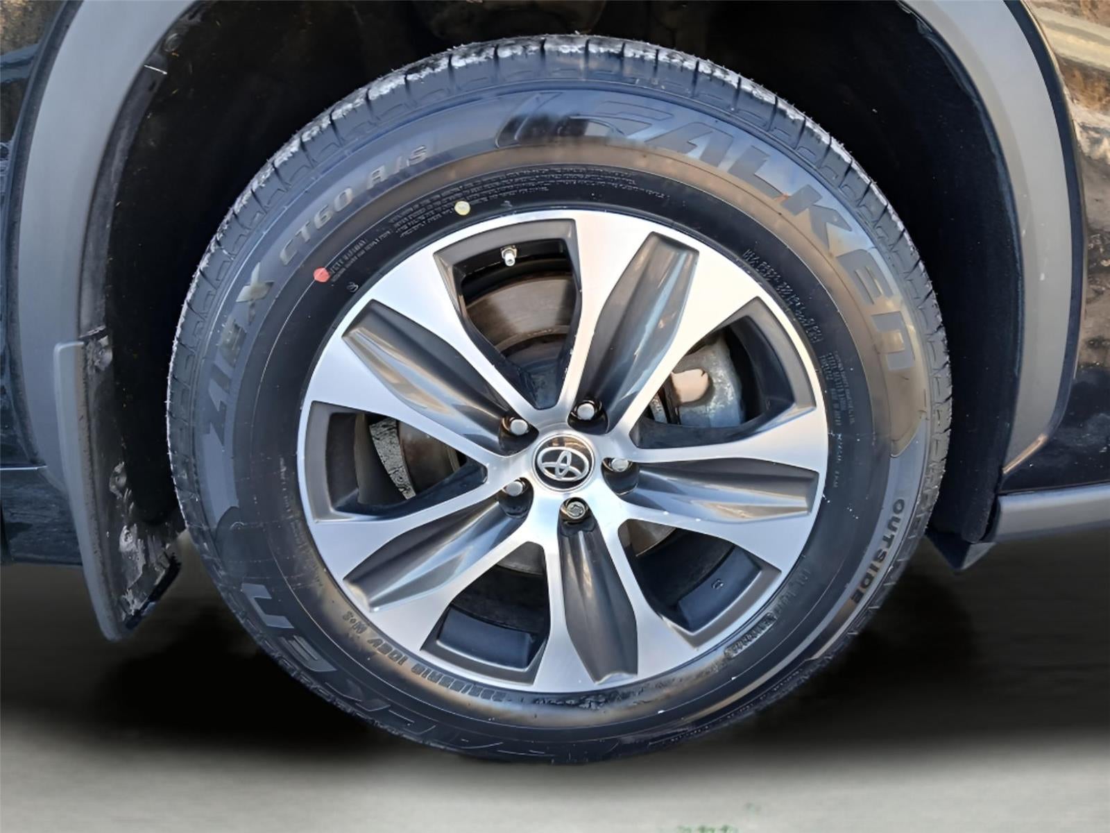 2023 Toyota HIGHLANDER SUV