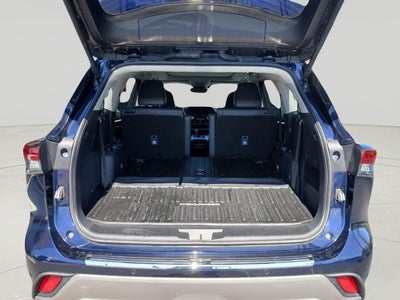 2025 Toyota Highlander Platinum