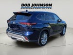 2025 Toyota Highlander Platinum