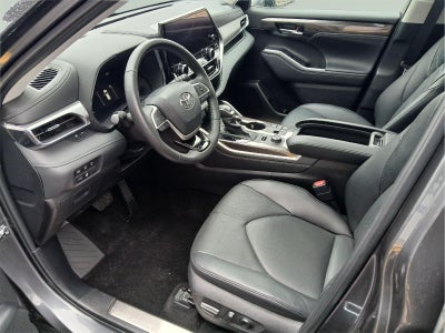 2024 Toyota HIGHLANDER Platinum