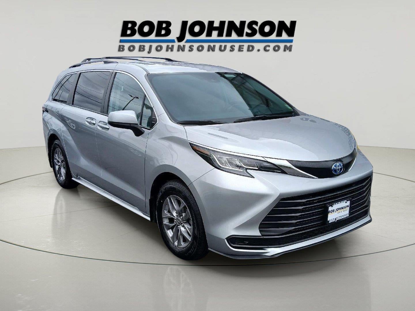 2022 Toyota Sienna LE