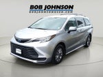 2022 Toyota Sienna LE