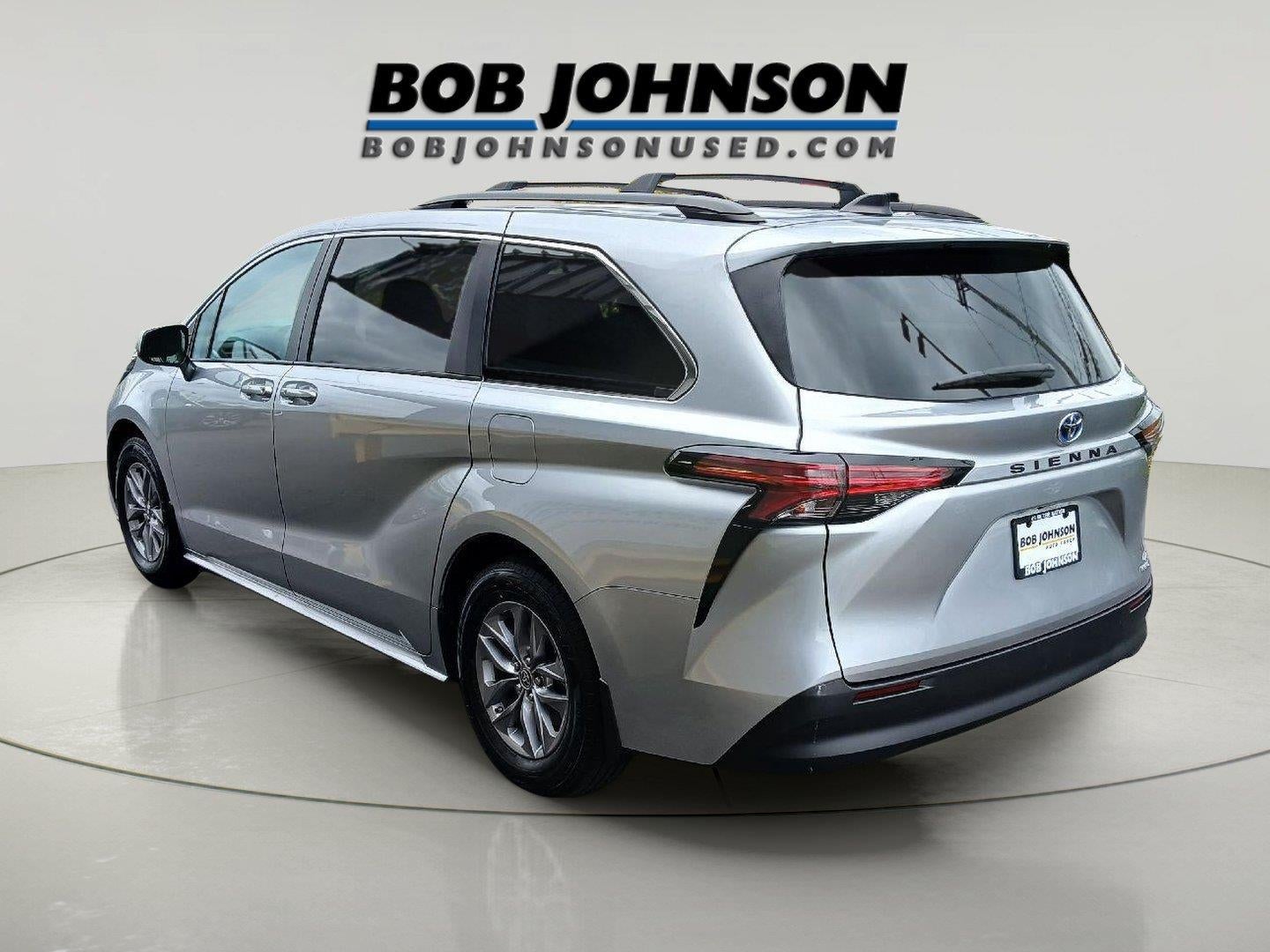 2022 Toyota Sienna LE