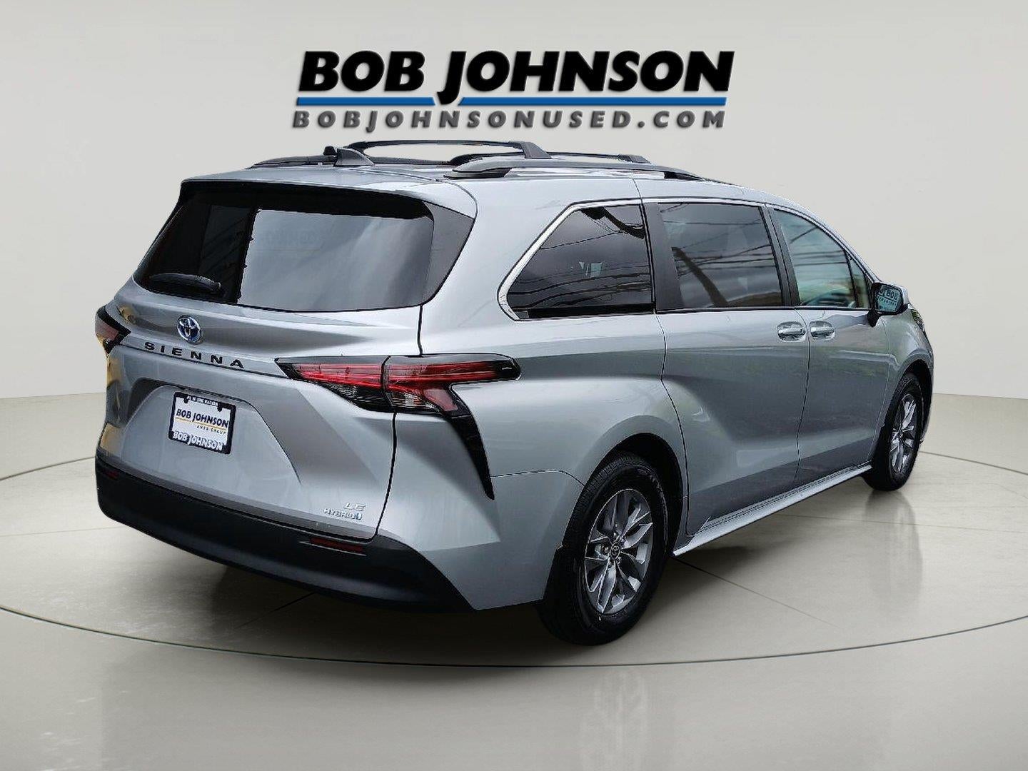 2022 Toyota Sienna LE