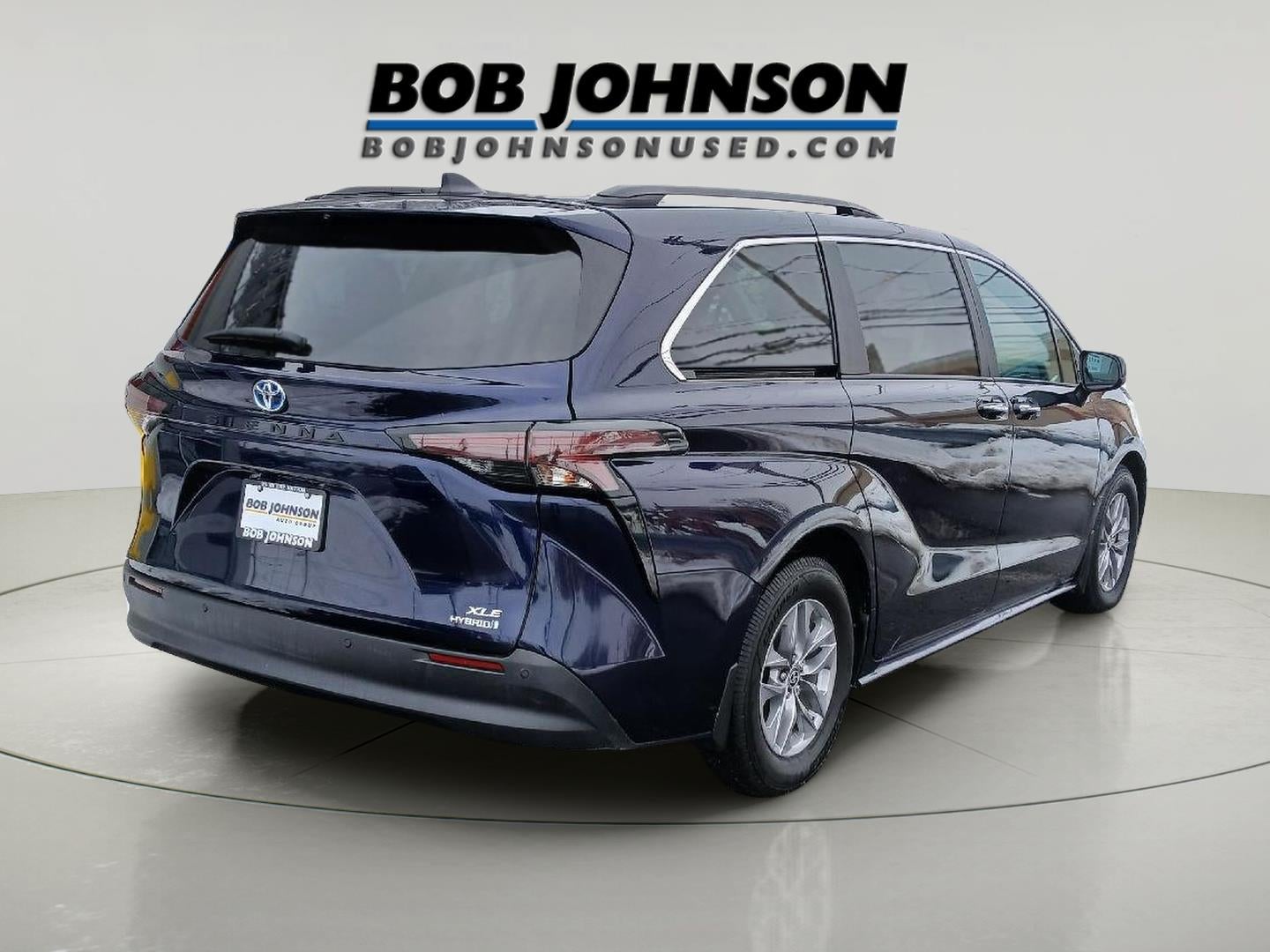 2024 Toyota SIENNA XLE MINIVAN