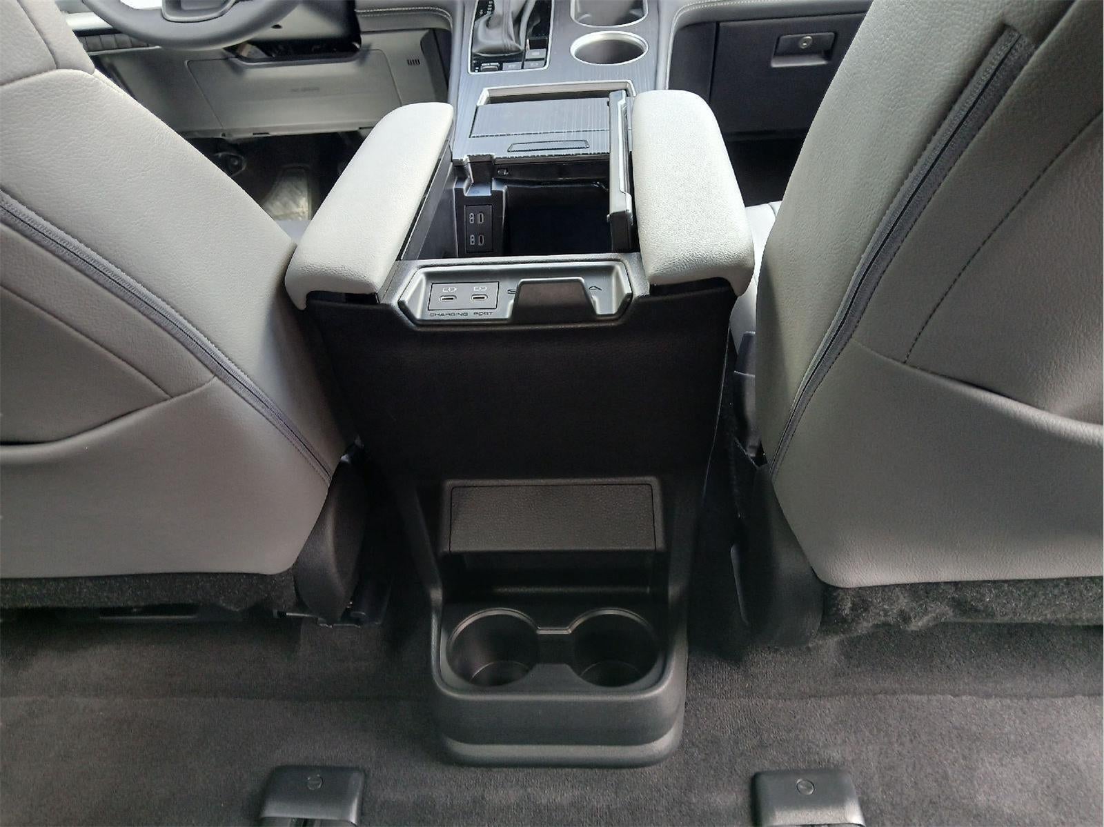 2025 Toyota Sienna XLE 7-Passenger