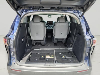 2025 Toyota Sienna XLE 7-Passenger