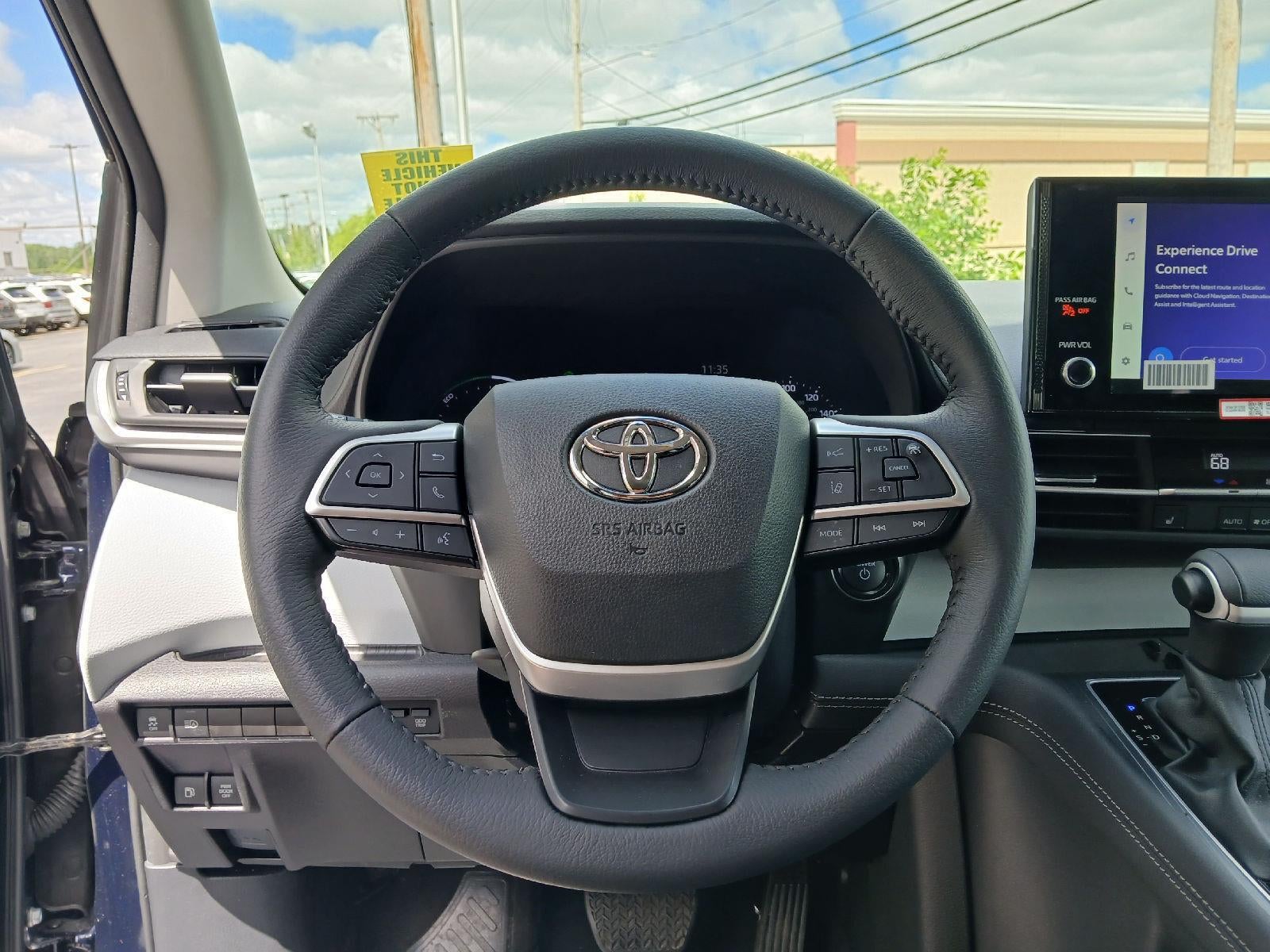 2025 Toyota Sienna XLE 7-Passenger