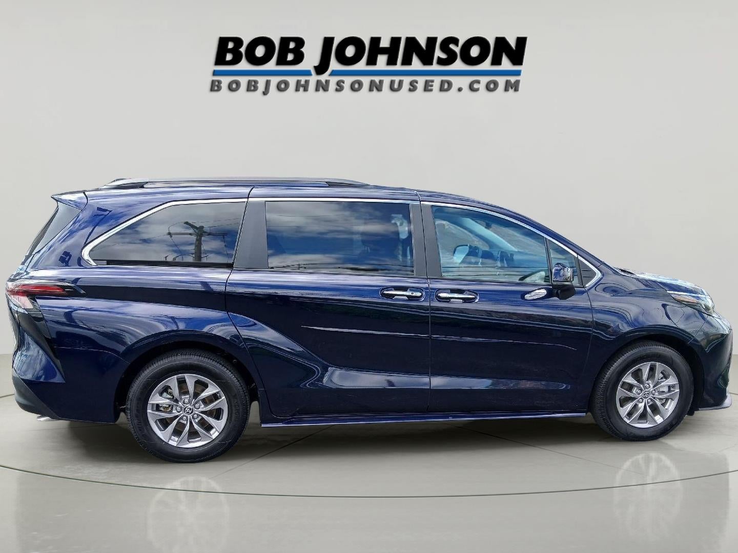 2025 Toyota Sienna XLE 7-Passenger