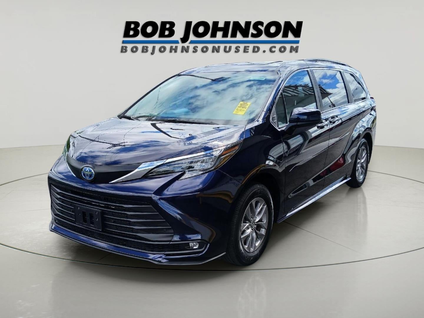 2025 Toyota Sienna XLE 7-Passenger