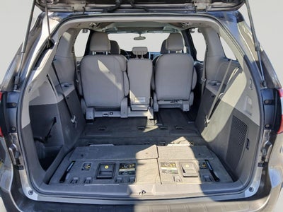 2017 Toyota Sienna XLE 8-Passenger