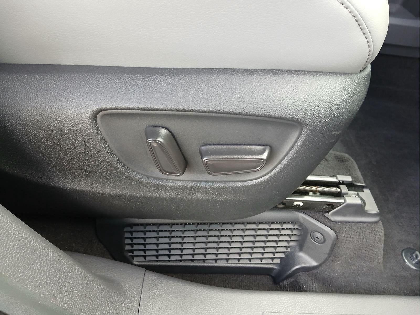 2024 Toyota Sienna Limited 7-Passenger