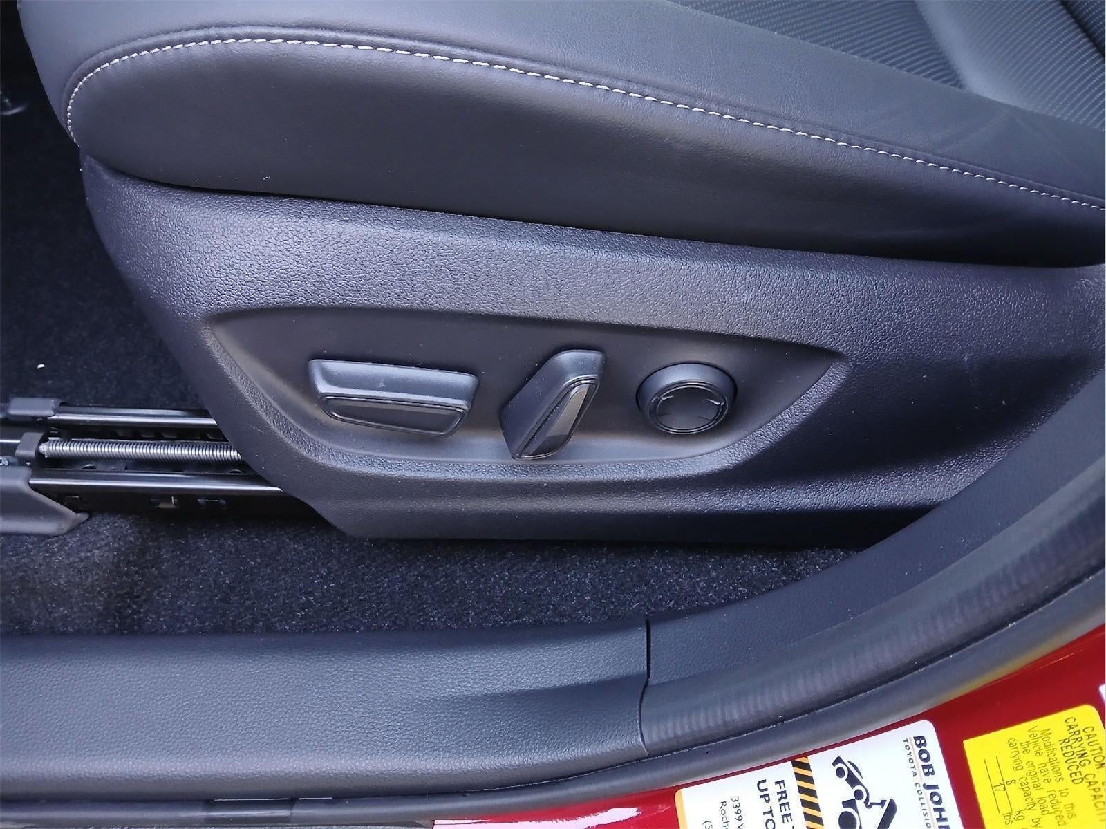 2026 Toyota CROWN XLE