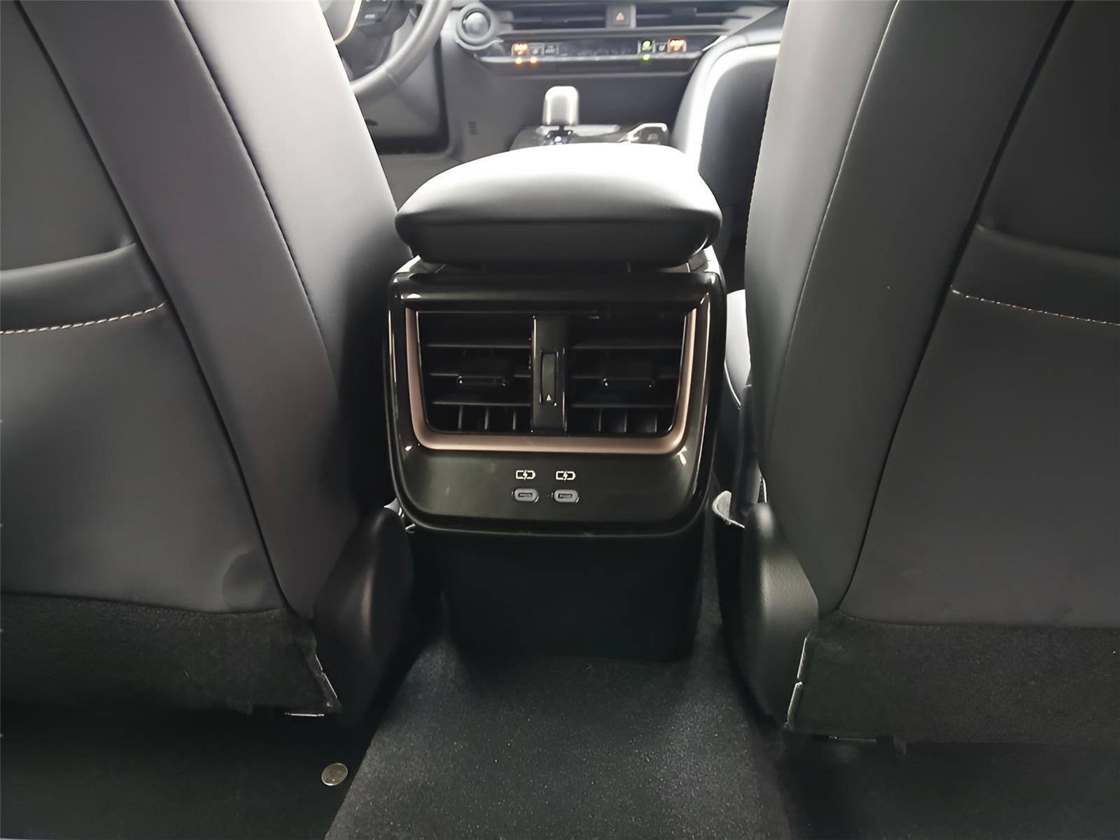 2025 Toyota CROWN SIGNIA XLE **FLEX BUY $550/Monthly**