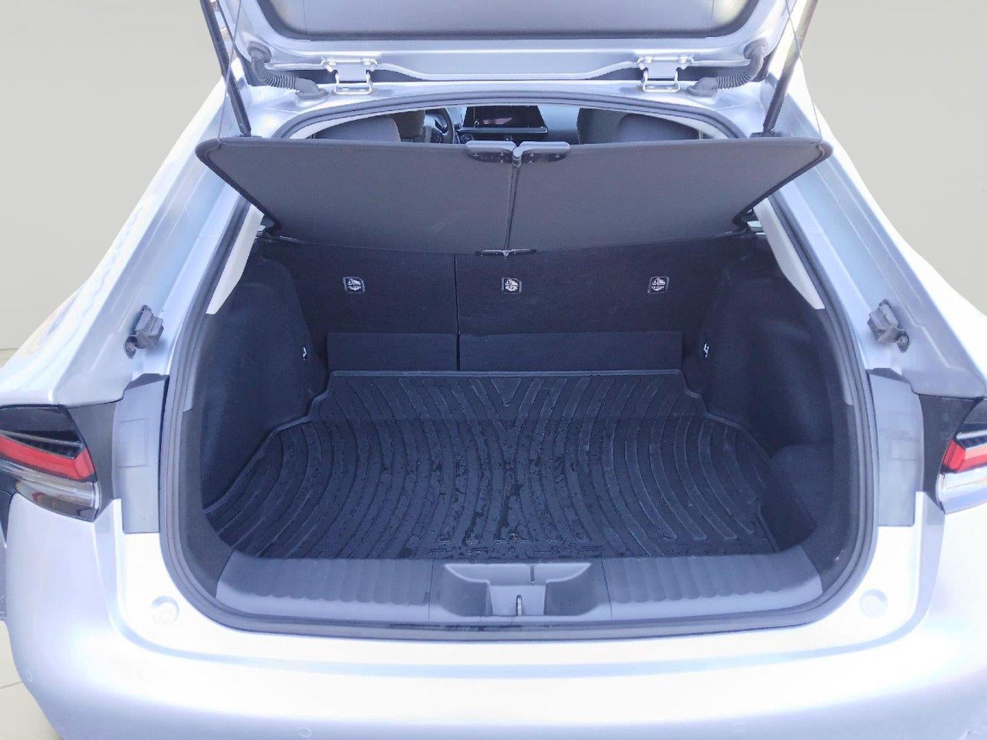 2023 Toyota Prius LE