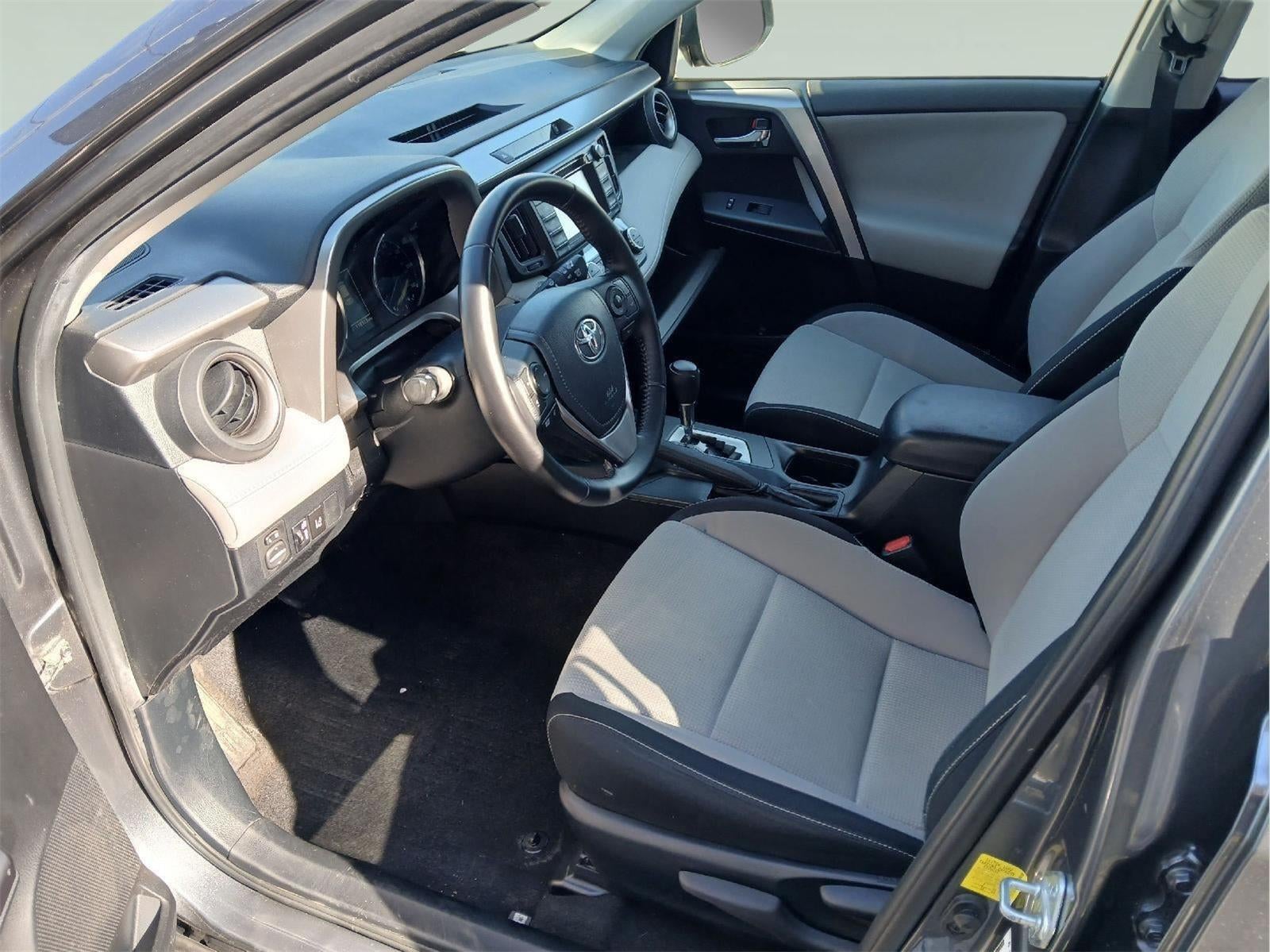 2017 Toyota RAV4 HYBRID XLE