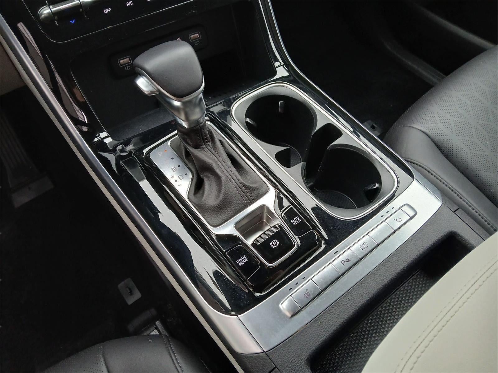 2023 Kia Carnival EX