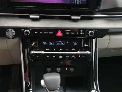 2023 Kia Carnival EX