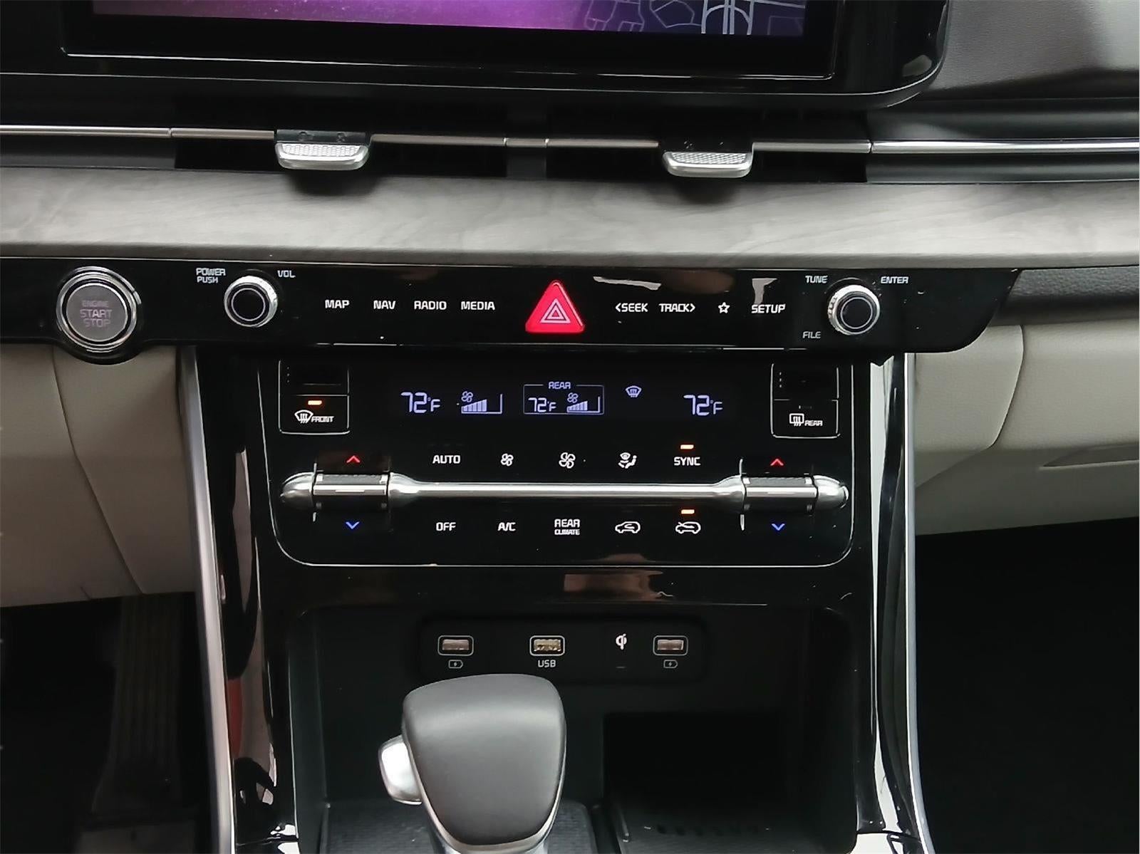 2023 Kia Carnival EX