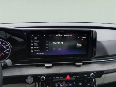 2023 Kia Carnival EX