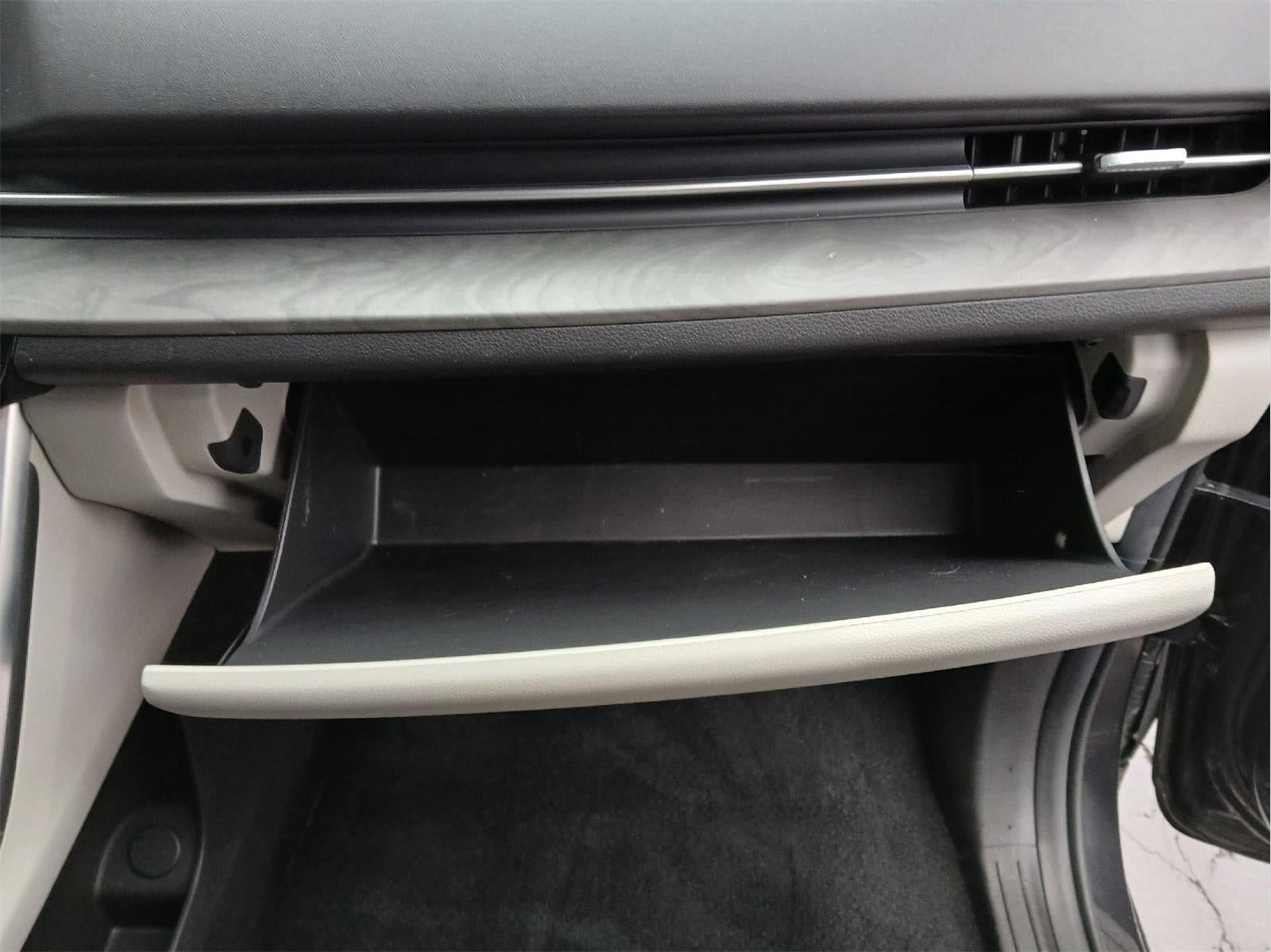 2023 Kia Carnival EX