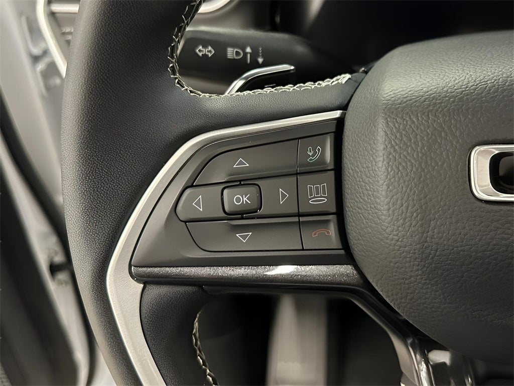 2023 Jeep Grand Cherokee Altitude CarBravo Certified