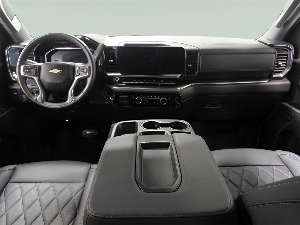 2025 Chevrolet Silverado 1500 LT w/ 6" Full Suspension Lift