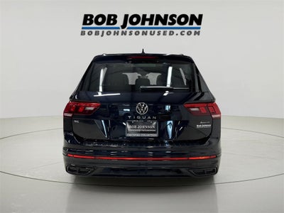 2022 Volkswagen Tiguan 2.0T SE R-Line Black CarBravo
