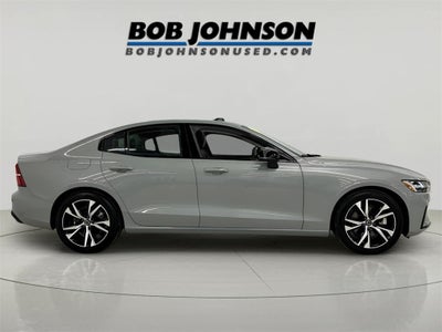 2025 Volvo S60 B5 Core CarBravo