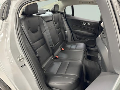 2025 Volvo S60 B5 Core CarBravo