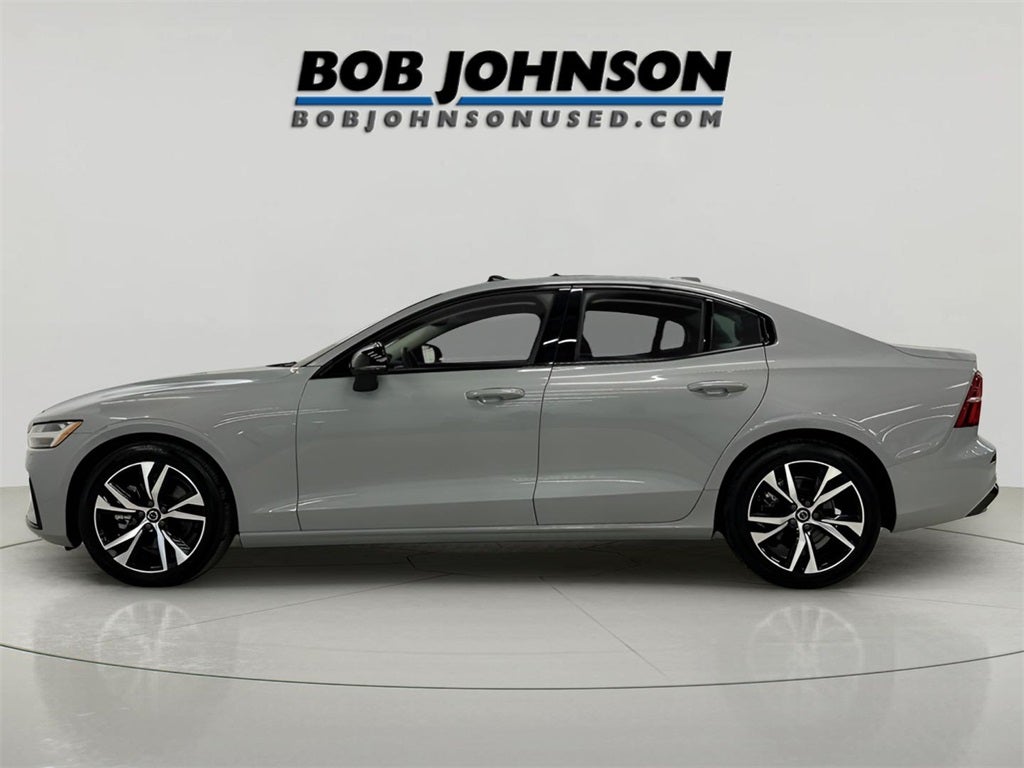 2025 Volvo S60 B5 Core CarBravo