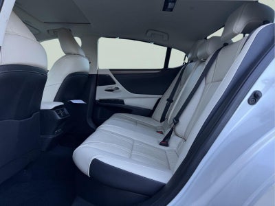 2023 Lexus ES 300h ULTRA LUXURY