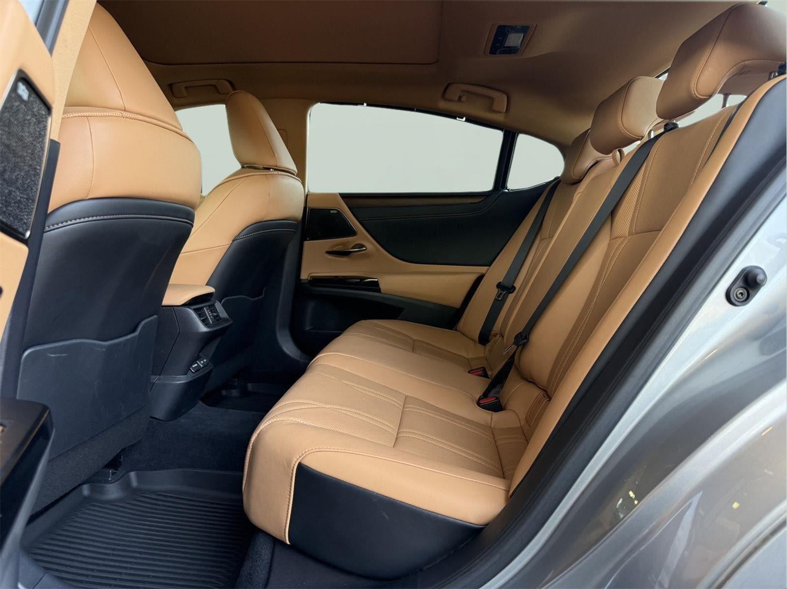 2024 Lexus ES 350 Ultra Luxury