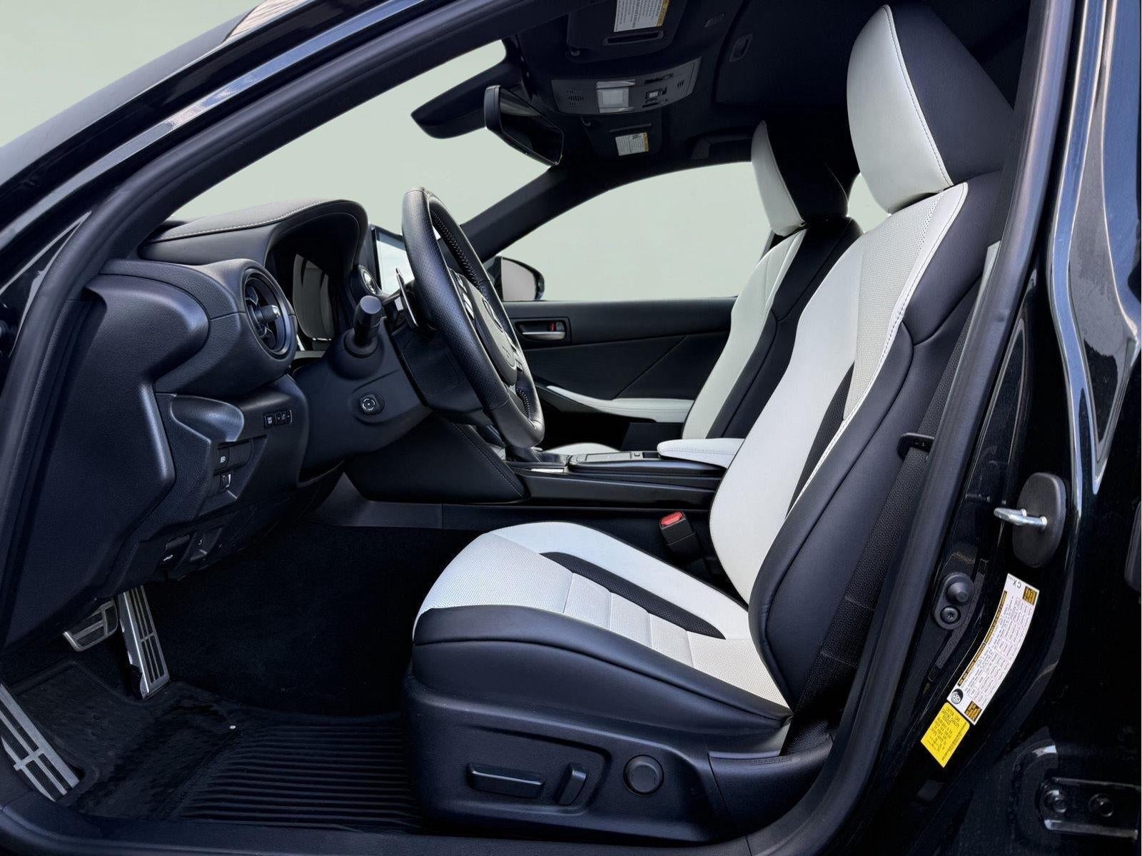 2025 Lexus IS F SPORT AWD