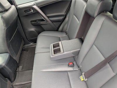 2018 Toyota RAV4 SE